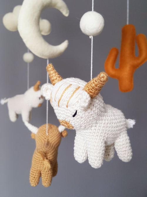 Highland Cow Crib Mobile