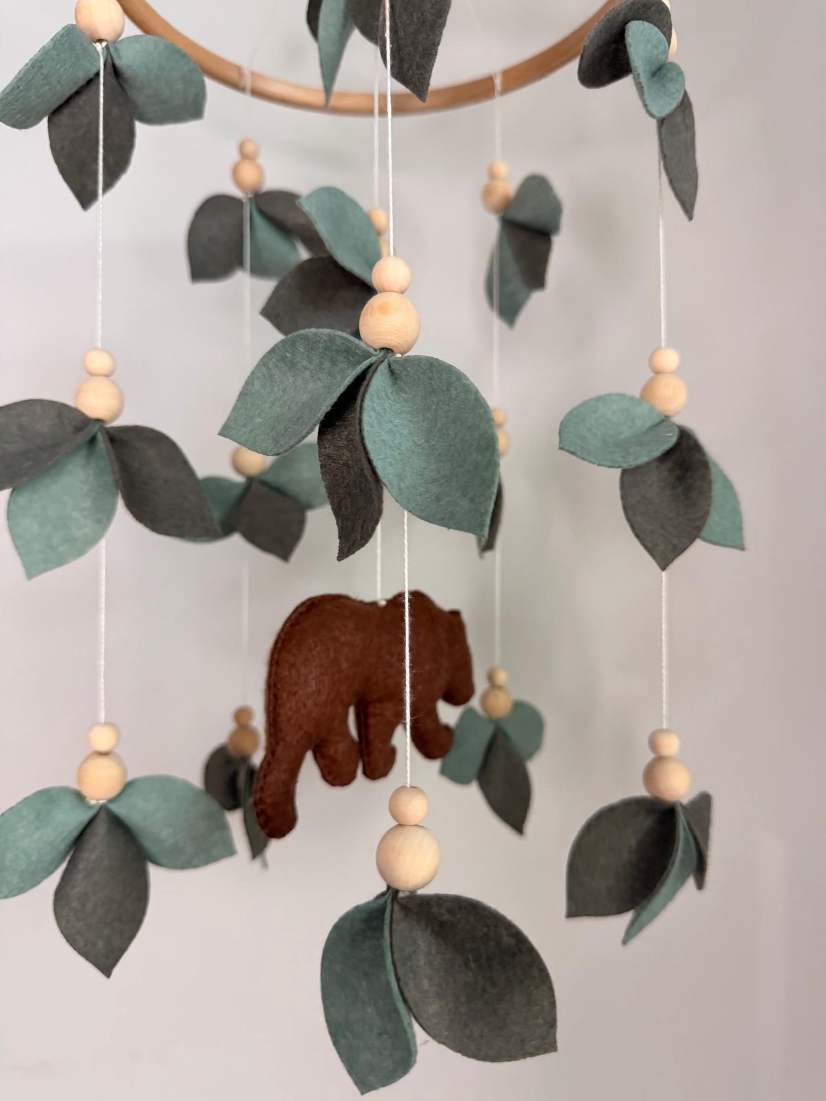 Bear Baby Crib Mobile Leaf Felt Mobile