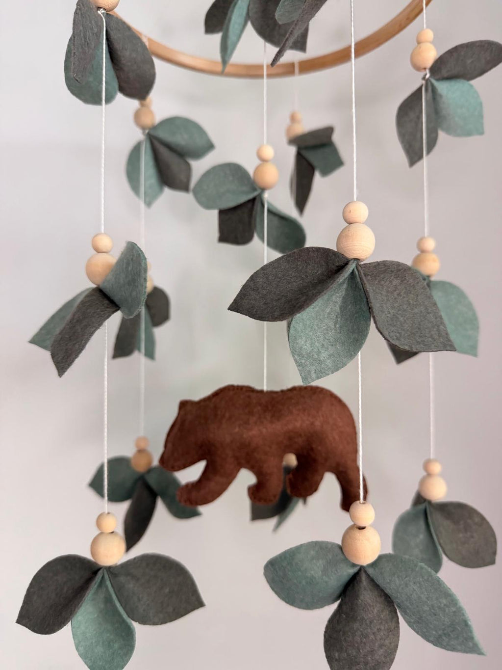 Bear Baby Crib Mobile Leaf Felt Mobile