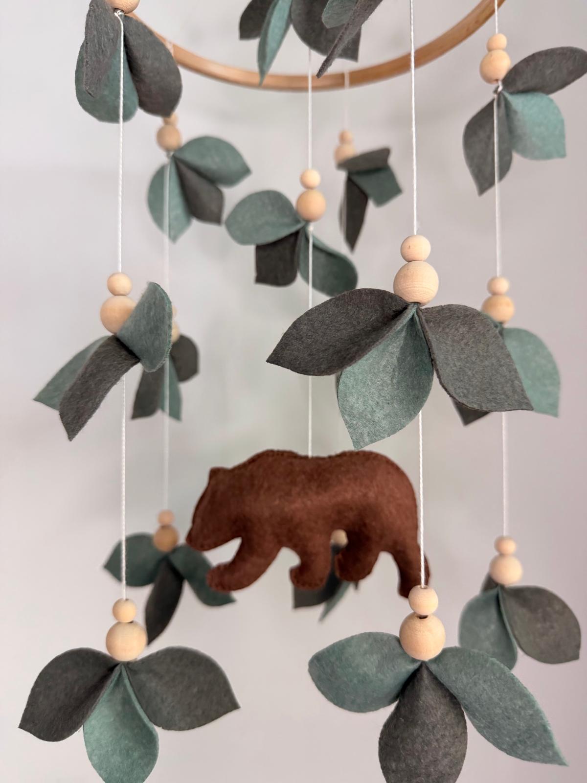 Bear Baby Crib Mobile Leaf Felt Mobile