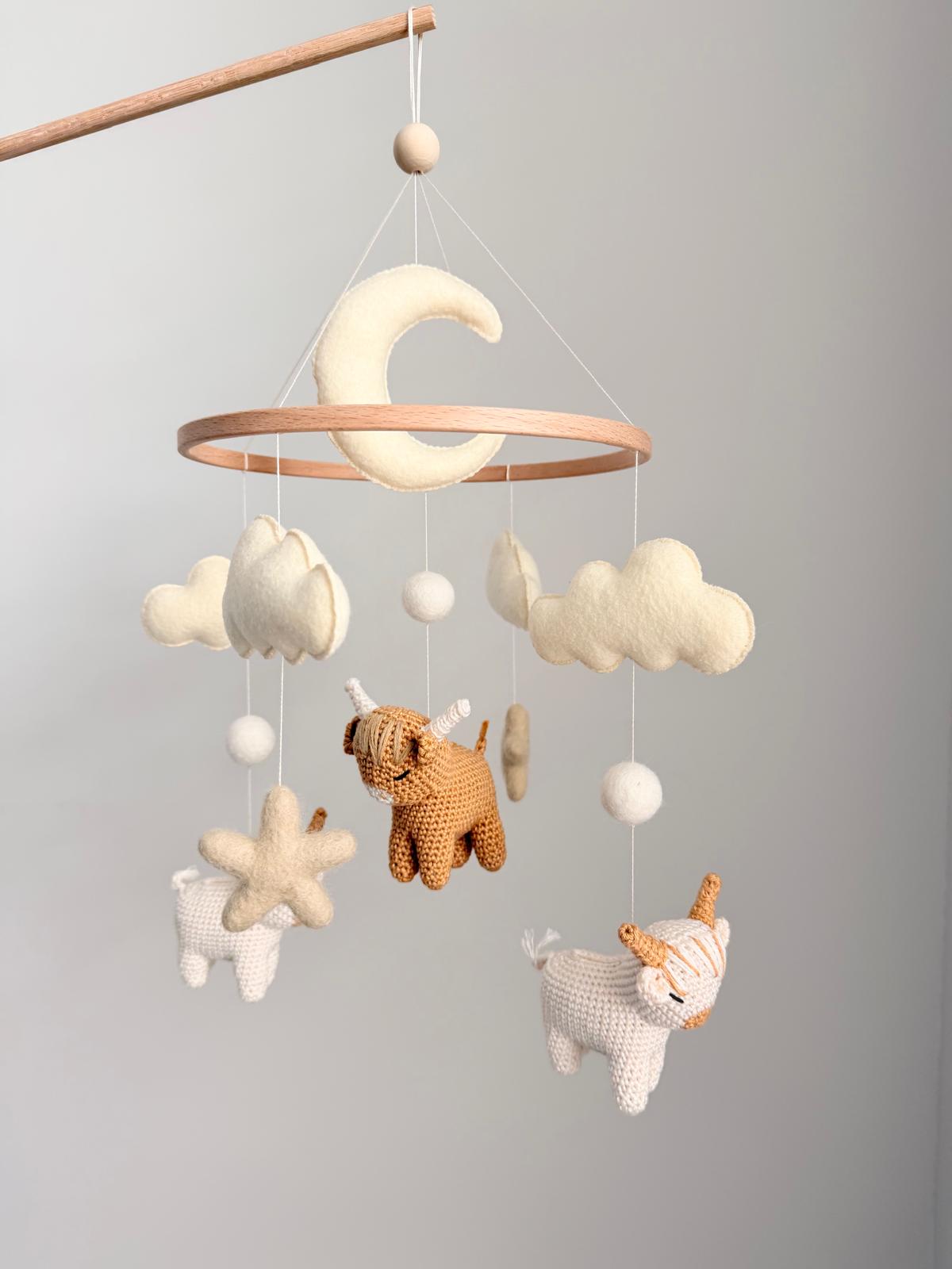 Highland Cow Baby Crib Mobile