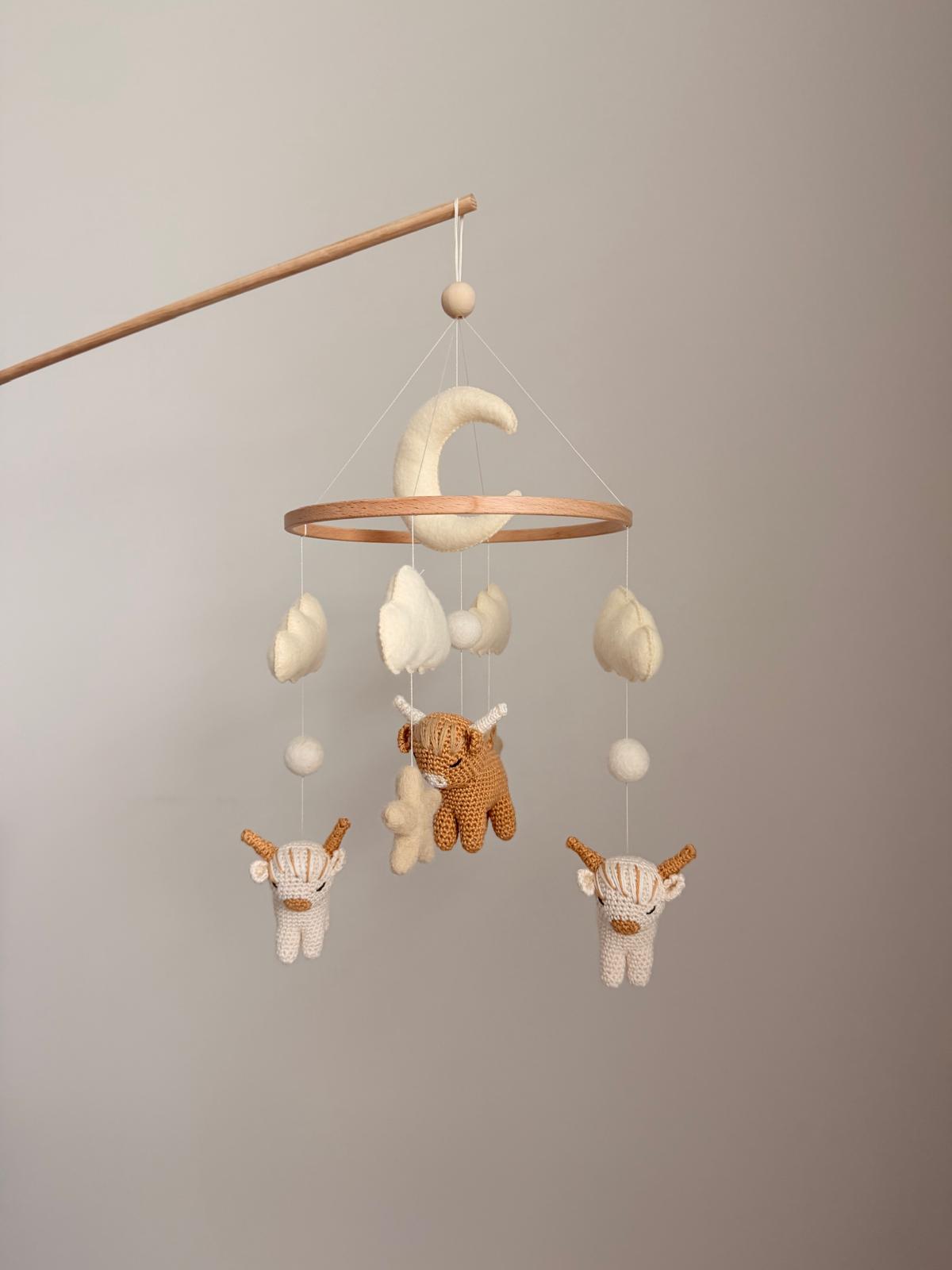 Highland Cow Baby Crib Mobile