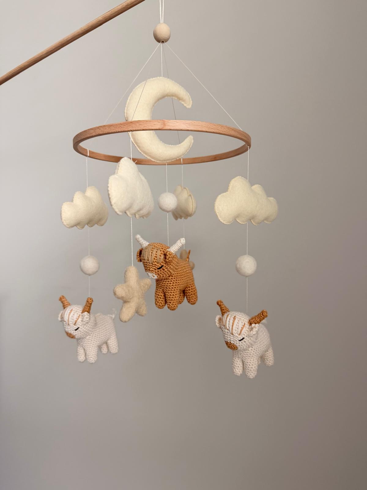 Highland Cow Baby Crib Mobile